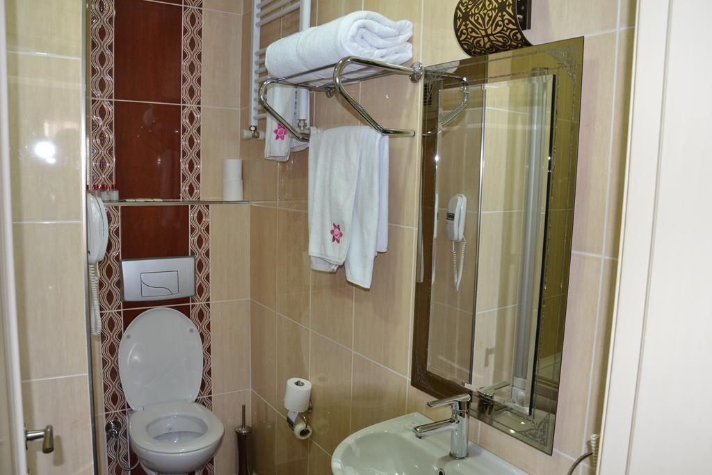Cosmos Hotel Стамбул Экстерьер фото